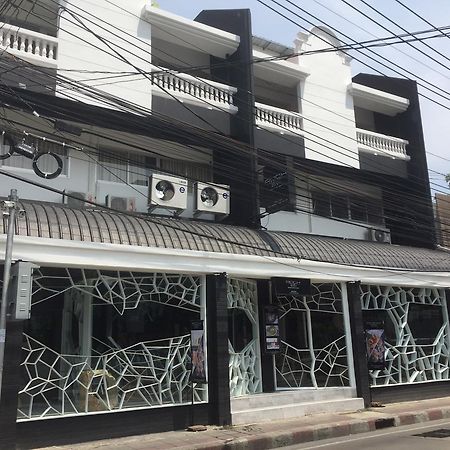 Rock Hotel Bangkok Extérieur photo