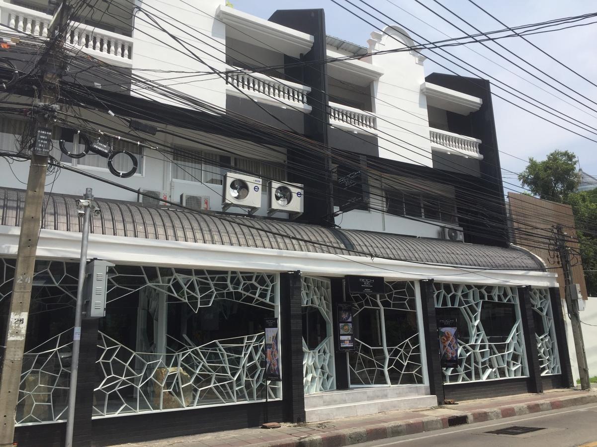 Rock Hotel Bangkok Extérieur photo